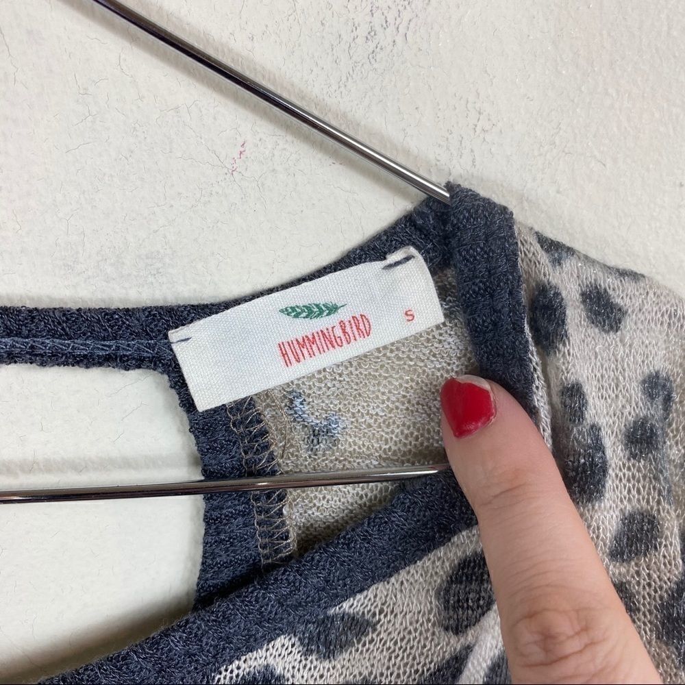 Hummingbird Leopard Print Open back sweater - Picture 4 of 7